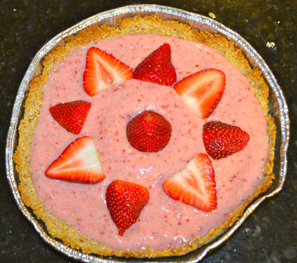 Frozen Strawberry Pie | Skinny Minnie Moves